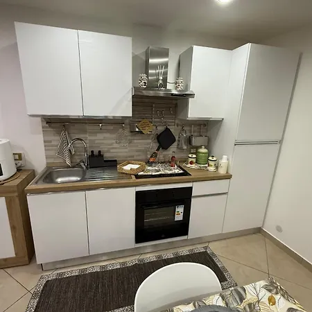 Candy House Κατάνια